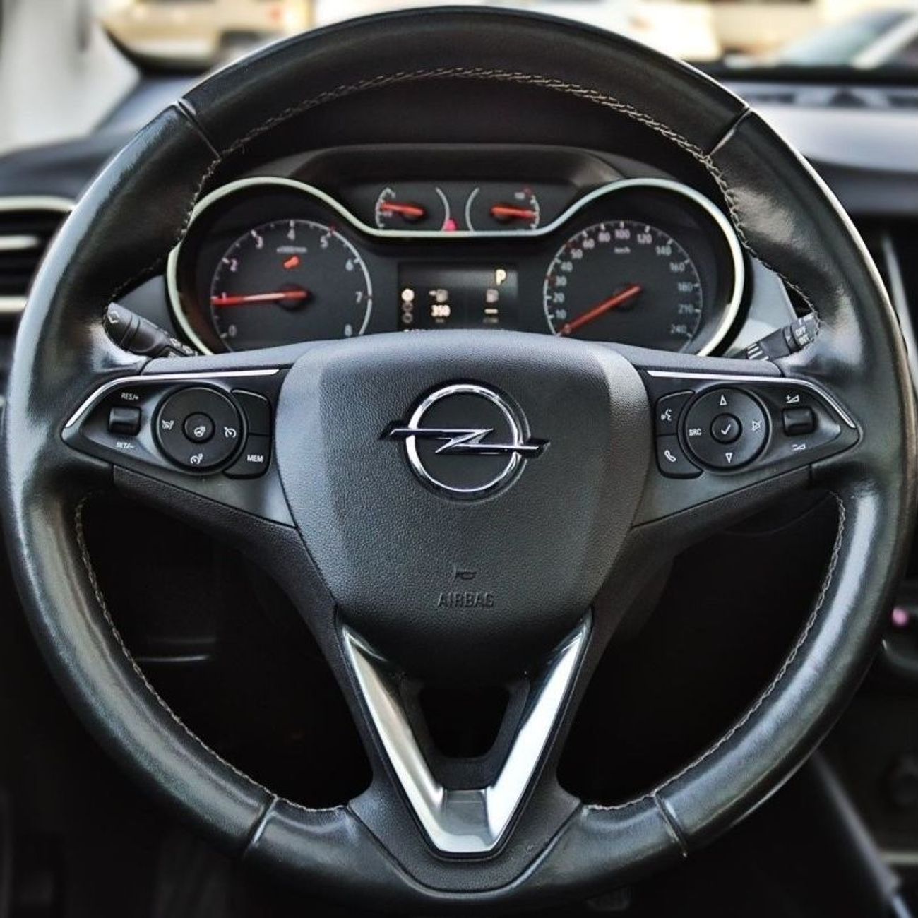 Opel Crossland X 2022 Opel Crossland 1.2 Turbo, 3-cylinder gasoline, automatic, front wheel drive