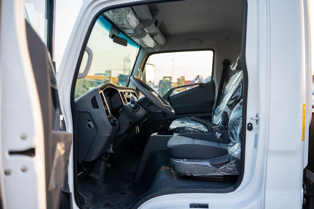 هيونداي HD 72 HYUNDAI MIGHTY EX8 CARGO TRUCK 2025 EX8 4x2  Manufacture