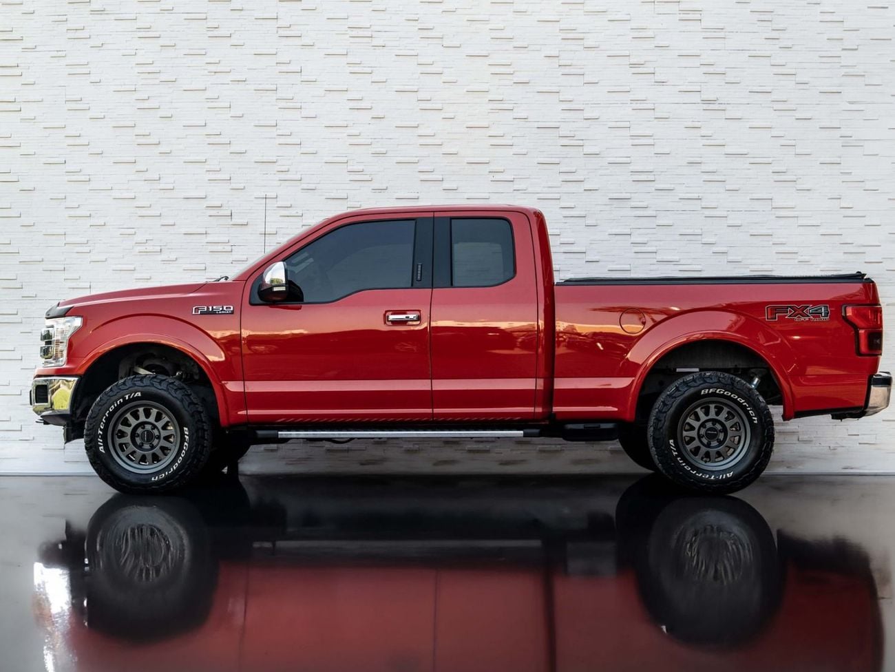 Ford F-150 LARIAT Ford F-Series 2018 for 1,433.00 AED monthly