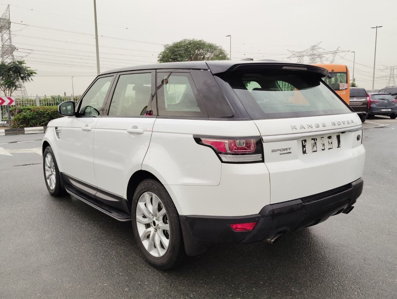 لاند روفر رينج روفر سبورت HSE 3.0L (340 HP)