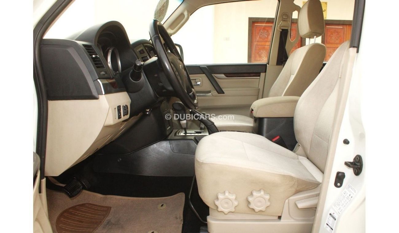 Mitsubishi Pajero GLS Mid Mitsubishi Pajero 2020 GCC, in excellent condition