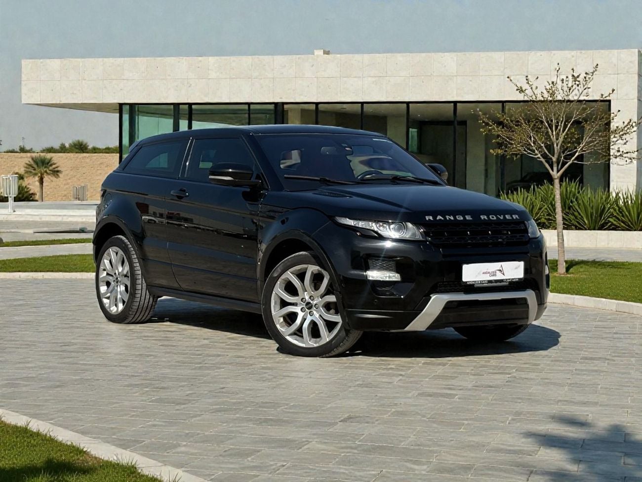 Land Rover Range Rover Evoque SE 2.0L SUV (3 Door)