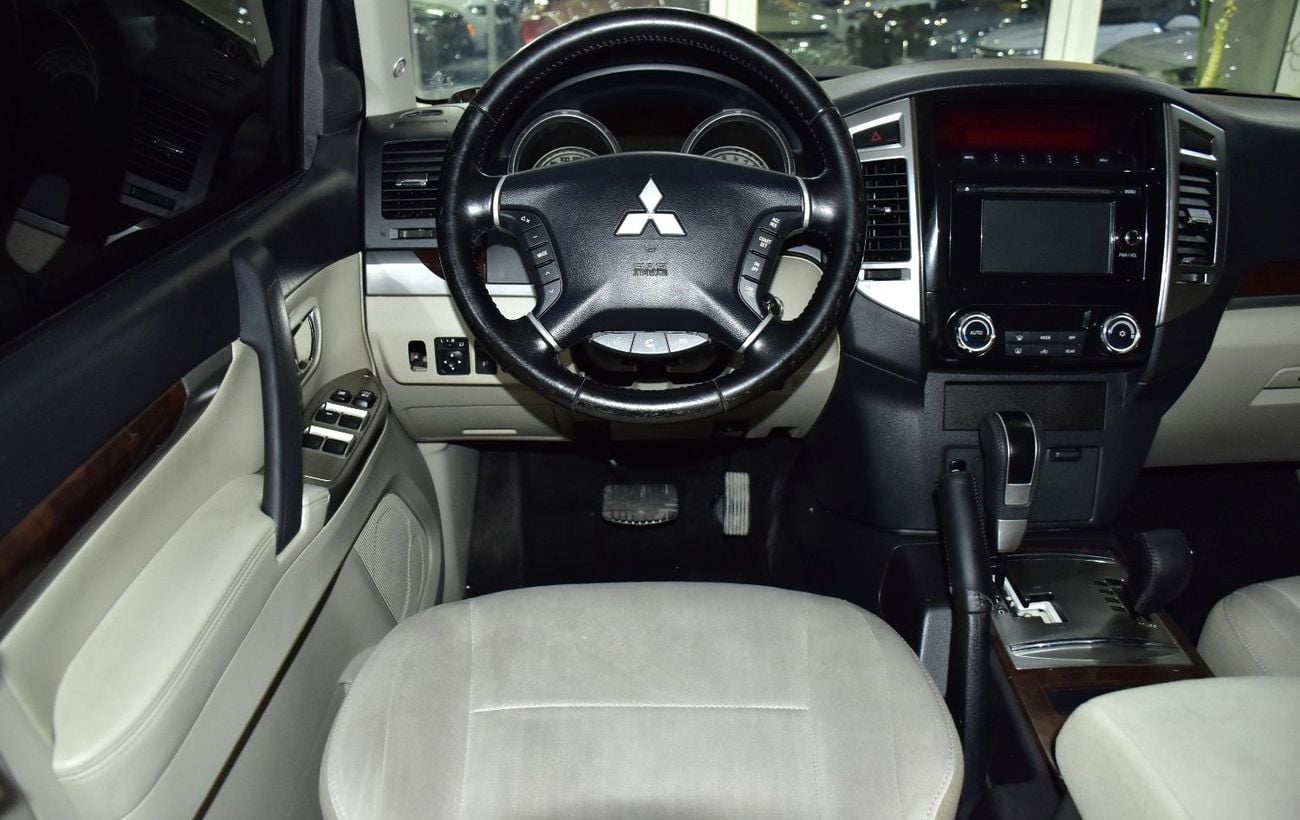 ميتسوبيشي باجيرو EXCELLENT DEAL for our Mitsubishi Pajero GLS ( 2017 Model ) in Golden Color GCC Specs