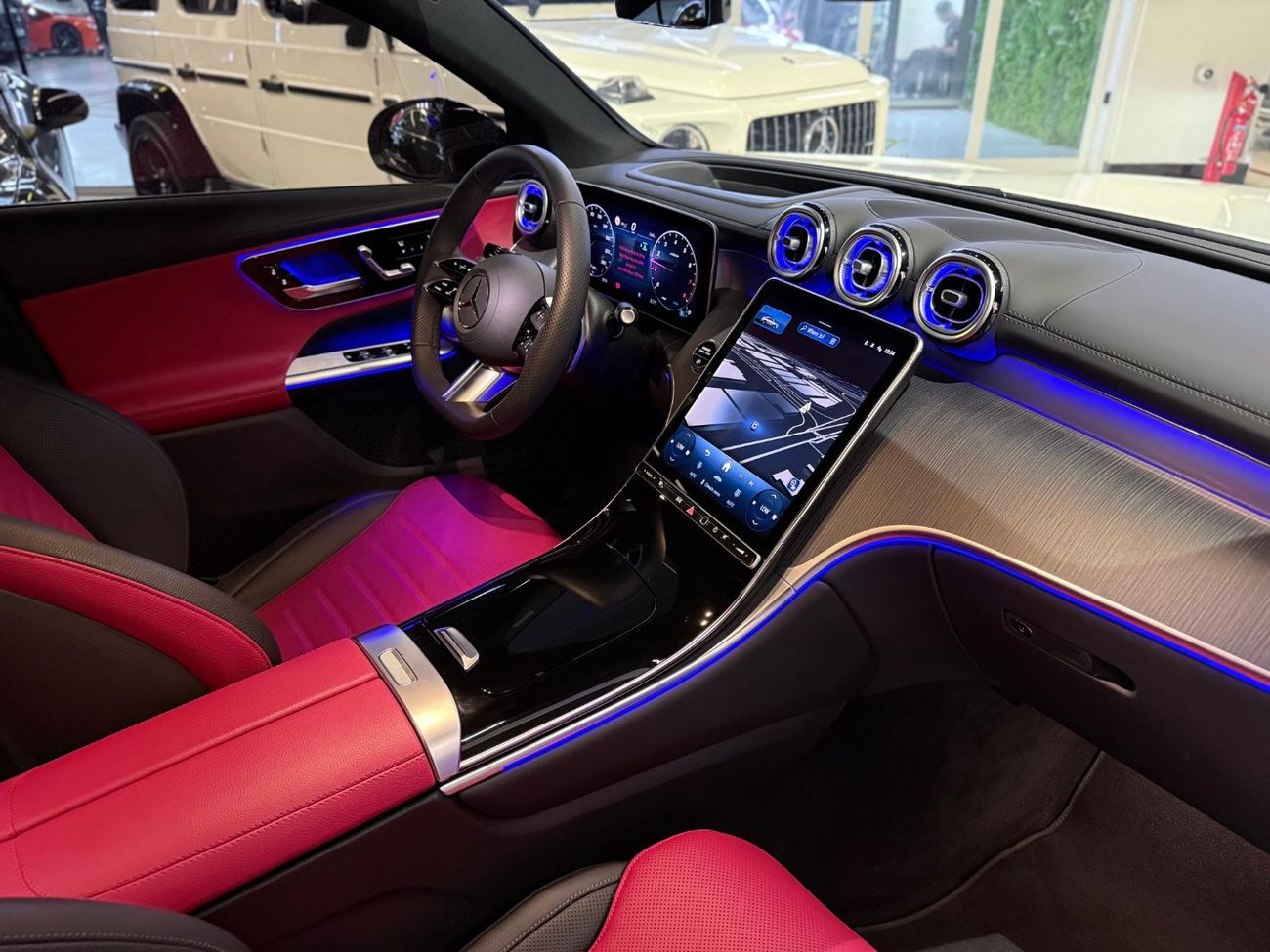 Mercedes-Benz GLC 200 4Matic 2025 GLC200 COUPE AMG / PREMIUM PLUS / GCC / MERCEDES DEALERSHIP WARRANTY