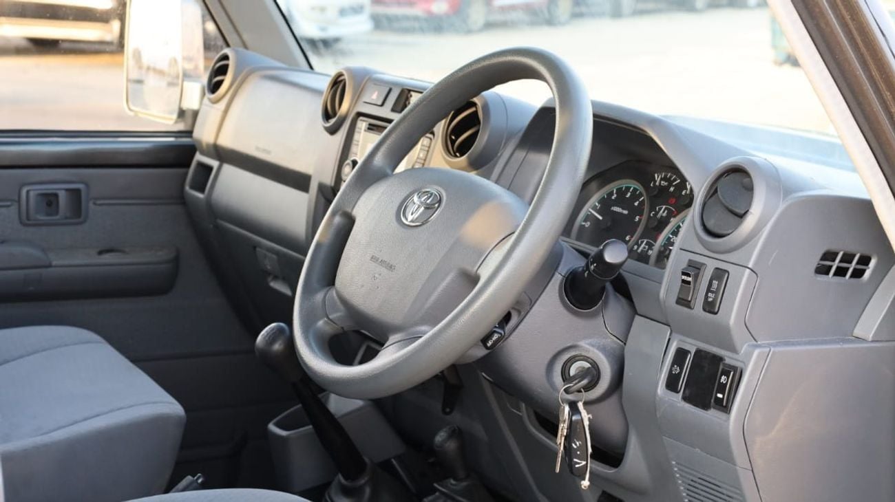 Toyota Land Cruiser Pick Up