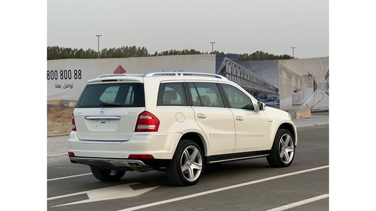 Mercedes-Benz GL 450 MODEL 2012 GCC CAR PERFECT CONDITION FULL OPTION PANORAMIC ROOF LEATHER SEATS ONE OWNER