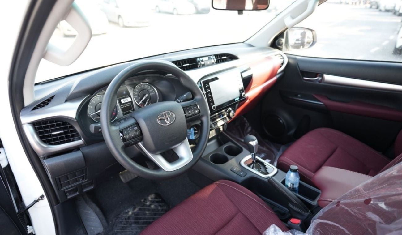 Toyota Hilux TOYOTA HILUX DC 2.7L 4X4 PETROL, A/T, MY25 FULL OPTION WITH PUSH START OMAN SPEC.
