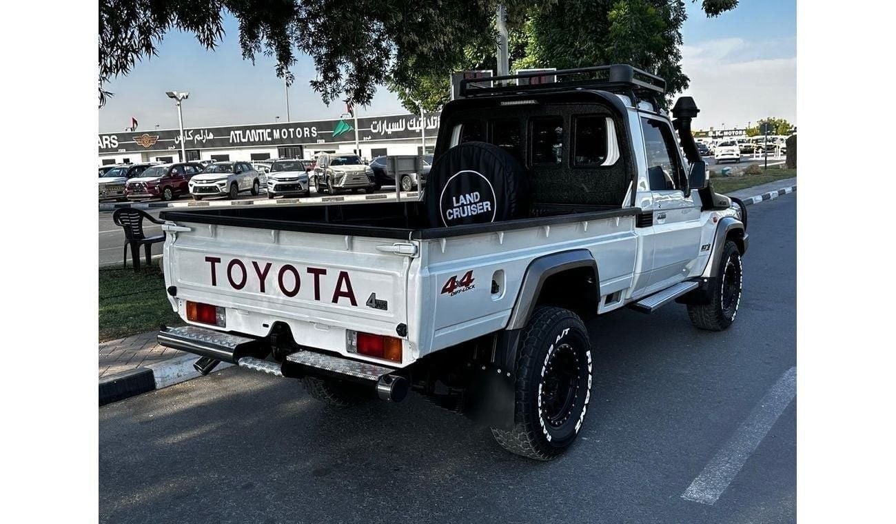 تويوتا لاند كروزر بيك آب diesel 4.5 liter manual gear right hand drive leather seats