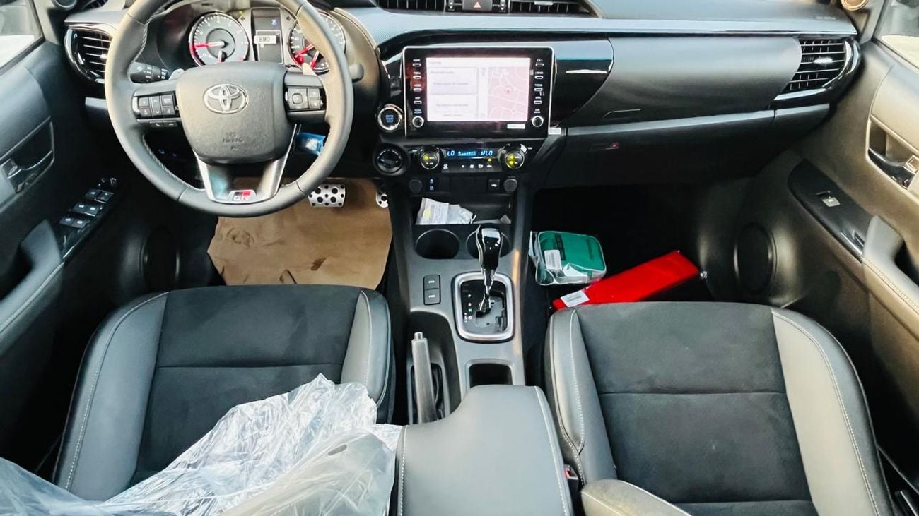 Toyota Hilux GR SPORT