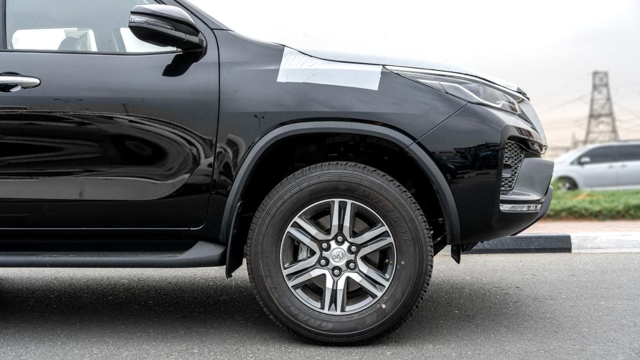 تويوتا فورتونر EXR 2026 Toyota Fortuner GX 2.7L AT Petrol 4WD (Black-Black)