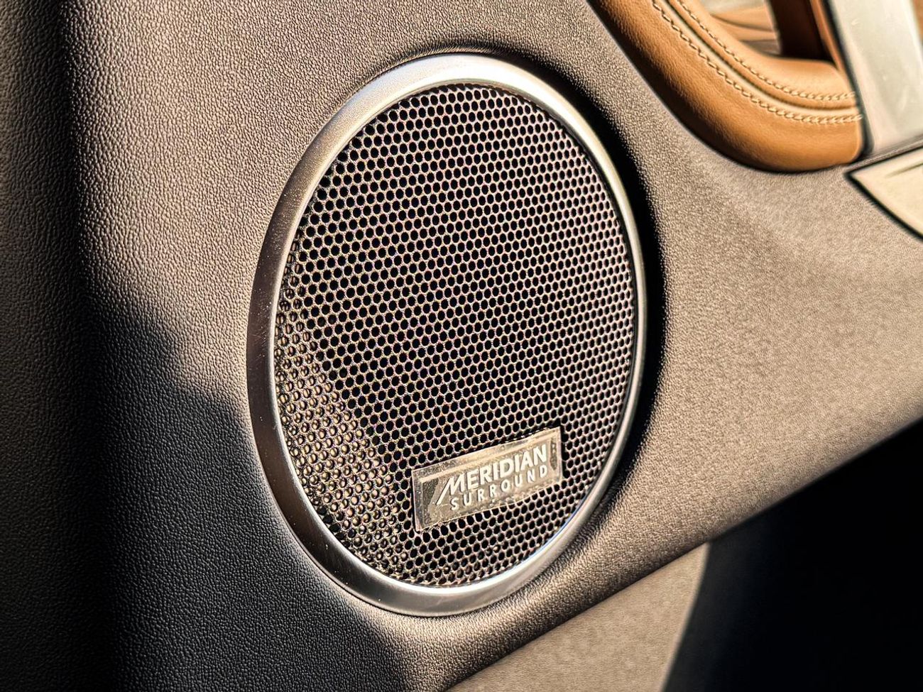 لاند روفر دسكفري 