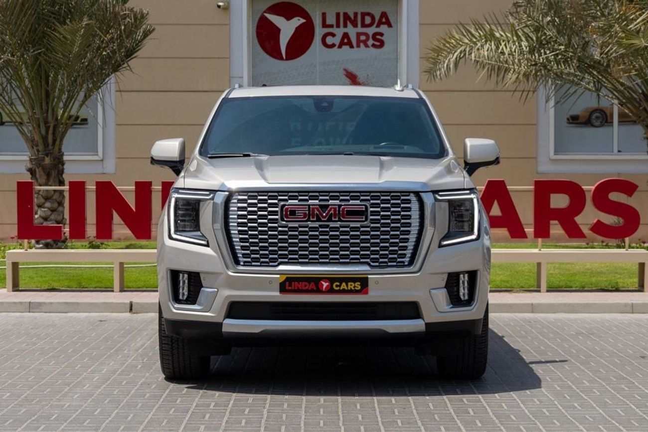 GMC Yukon XL Denali 6.2L (7 Seater)