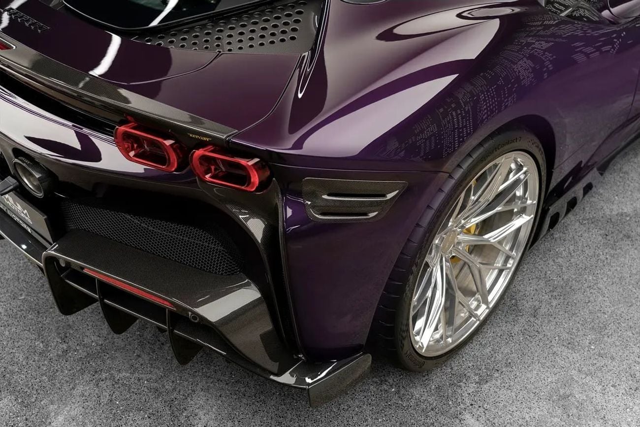 Ferrari SF90 SPIDER Ferrari | SF90 KEYVANY 1 OF 10 | VIOLA HONG KONG COLOUR
