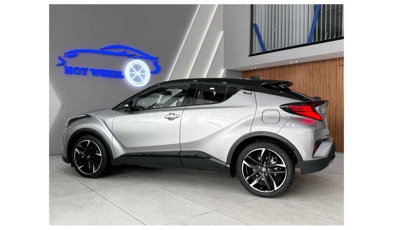Used Toyota CHR C-HR HYBRID 2024 for sale in Dubai - 771075