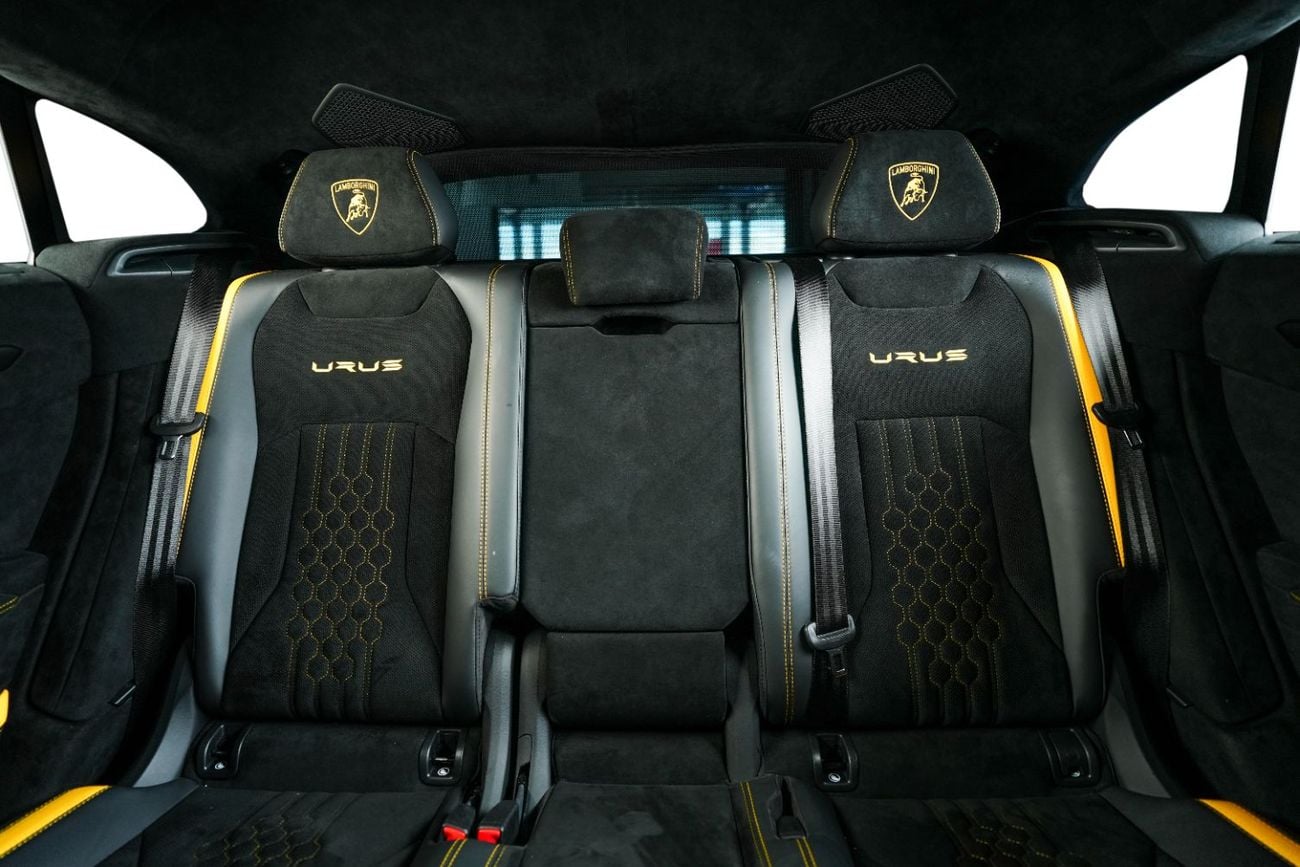 Lamborghini Urus PERFORMANTE Full Carbon Fibre Package - Rally Mode - Full option - Special Colour Giallo Auge