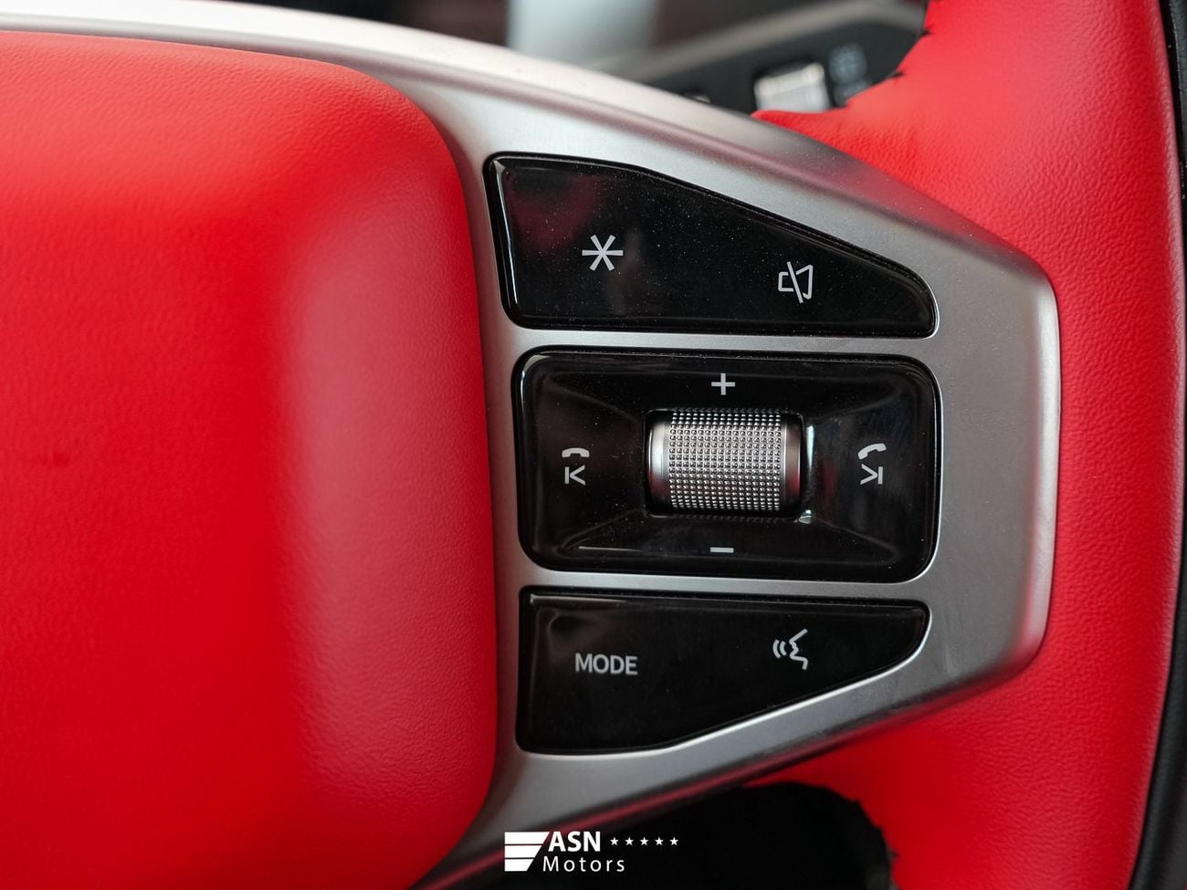 Jetour T2 Conquest Pro Red Interior 2.0 Turbo (Export Only)