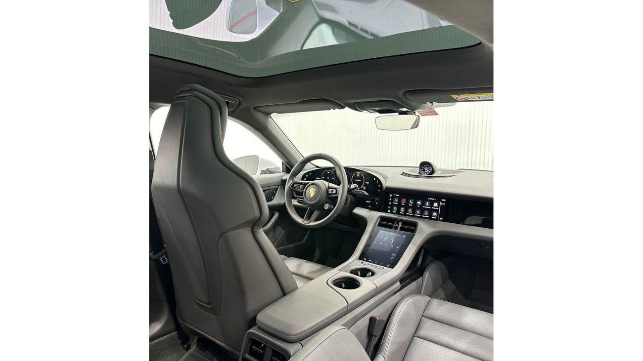 Porsche Taycan 2022 Porsche Taycan 4S Cross Turismo, August 2024 Porsche Warranty, Full Options, Low Kms, GCC