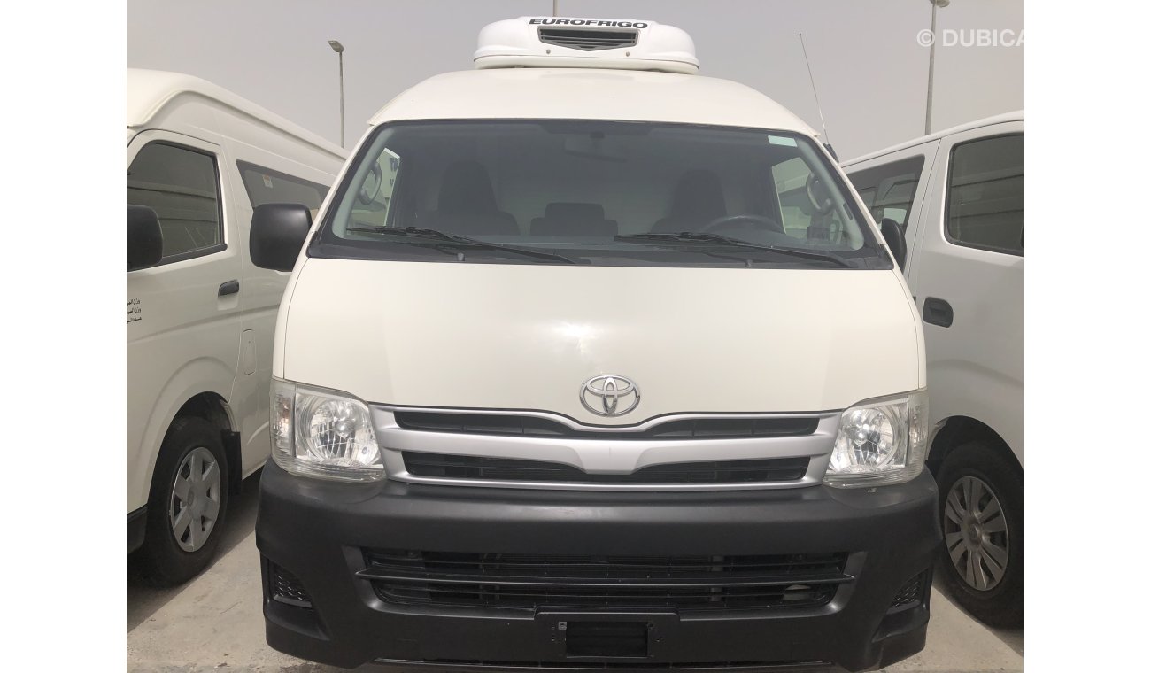 تويوتا هاياس Toyota Hiace Highroof Fzr,model:2012. Accident free with low mileage