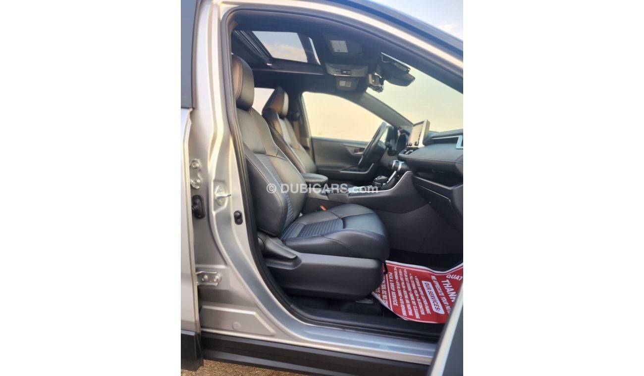 تويوتا راف ٤ TOYOTA RAV4 XLE FULL PANORAMA HYBRID 2019