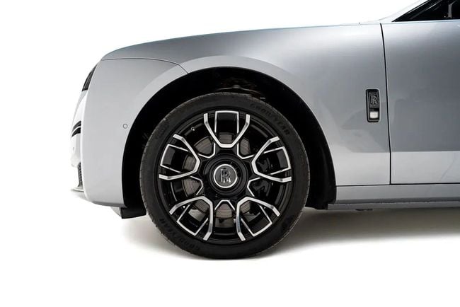 Rolls-Royce Ghost Rolls Royce Ghost Black Badge 6.6L BLACK BADGE DELIVERY MILEAGE STARLIGHT REAR TVS CARBON, миниатюра 23