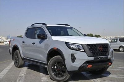 نيسان نافارا Pro4x 2.5LDiesel 4wd Automatic Transmission