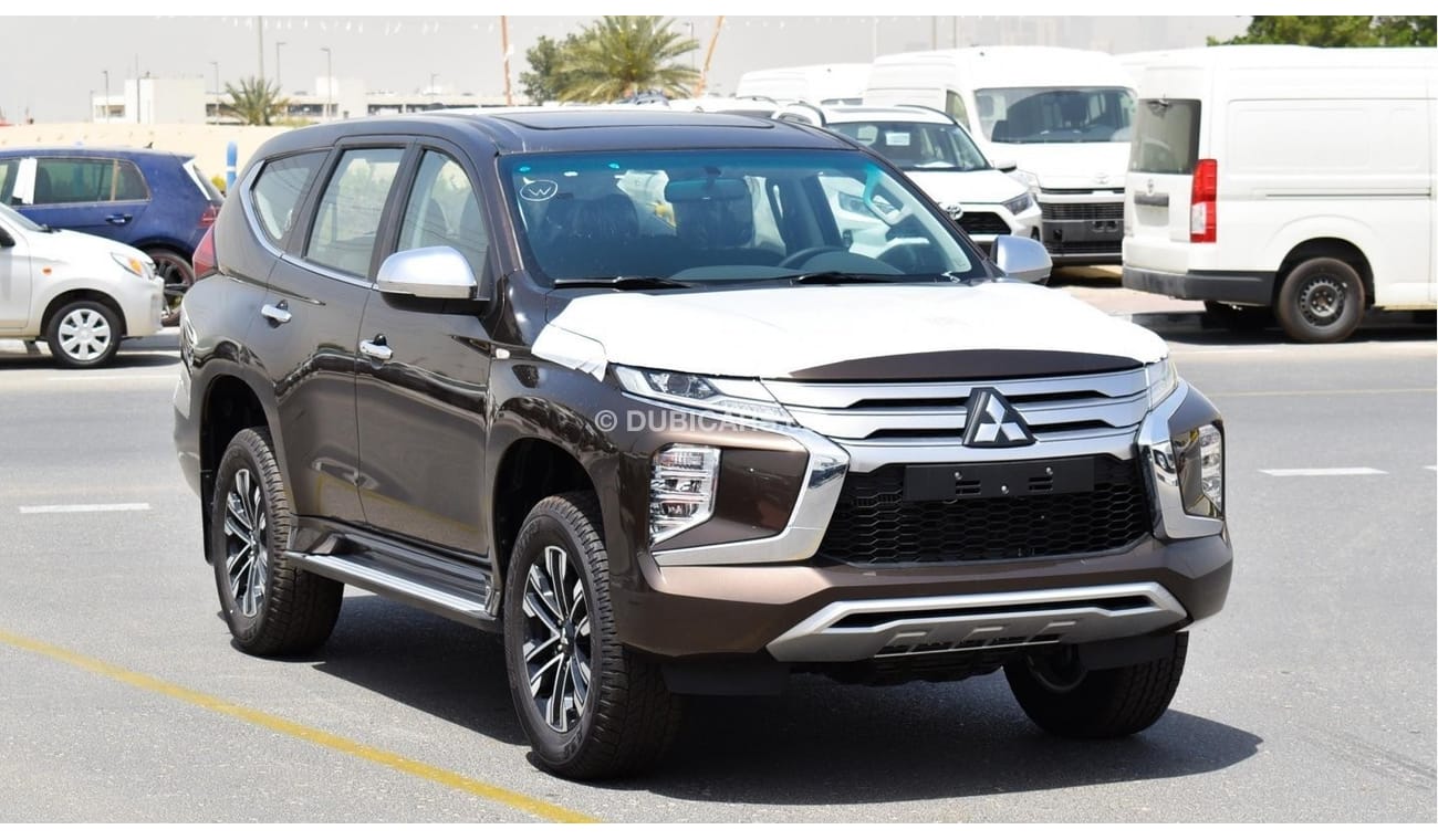 Mitsubishi Montero Montero Sport 2021 3.0L E72+ | GCC specs 4x4 (Sunroof/Heating Seats) | Brown/Black Leather Interior