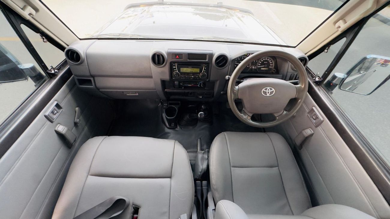 Toyota Land Cruiser HARDTOP | MANUAL TRANSMISSION | 7 SEATER | 4.5L DIESEL ENGINE | RHD