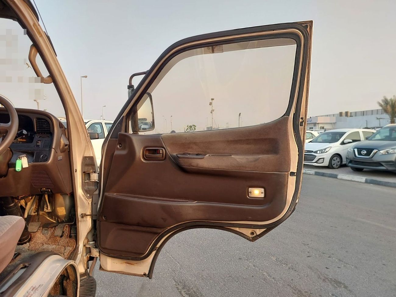تويوتا هاياس TOYOTA HIACE VAN RHD 1996 MODEL 2.9 L DIESEL AUTOMATIC(PM04144)
