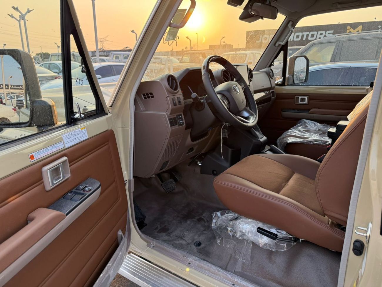 Toyota Land Cruiser Pick Up TOYOTA LC79 PICKUP S/C 2.8L DIESEL A/T FULL OPTION 2025 MODEL