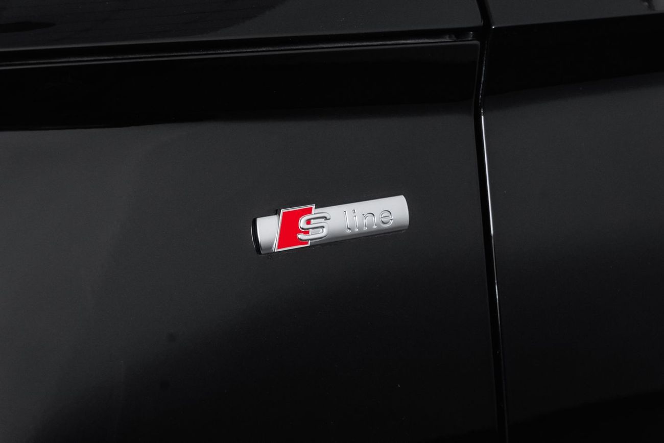 Audi Q5 45 TFSI Quattro S Line 2.0L (252 HP)