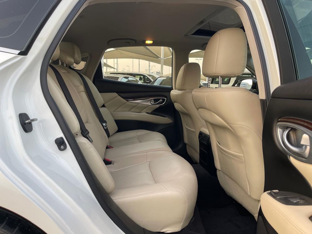 إنفينيتي Q70 Infiniti Q70_Gcc_2017_Excellent_Condition _Full option