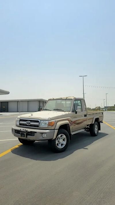 Toyota Land Cruiser 70 LC79 LX GCC Specs