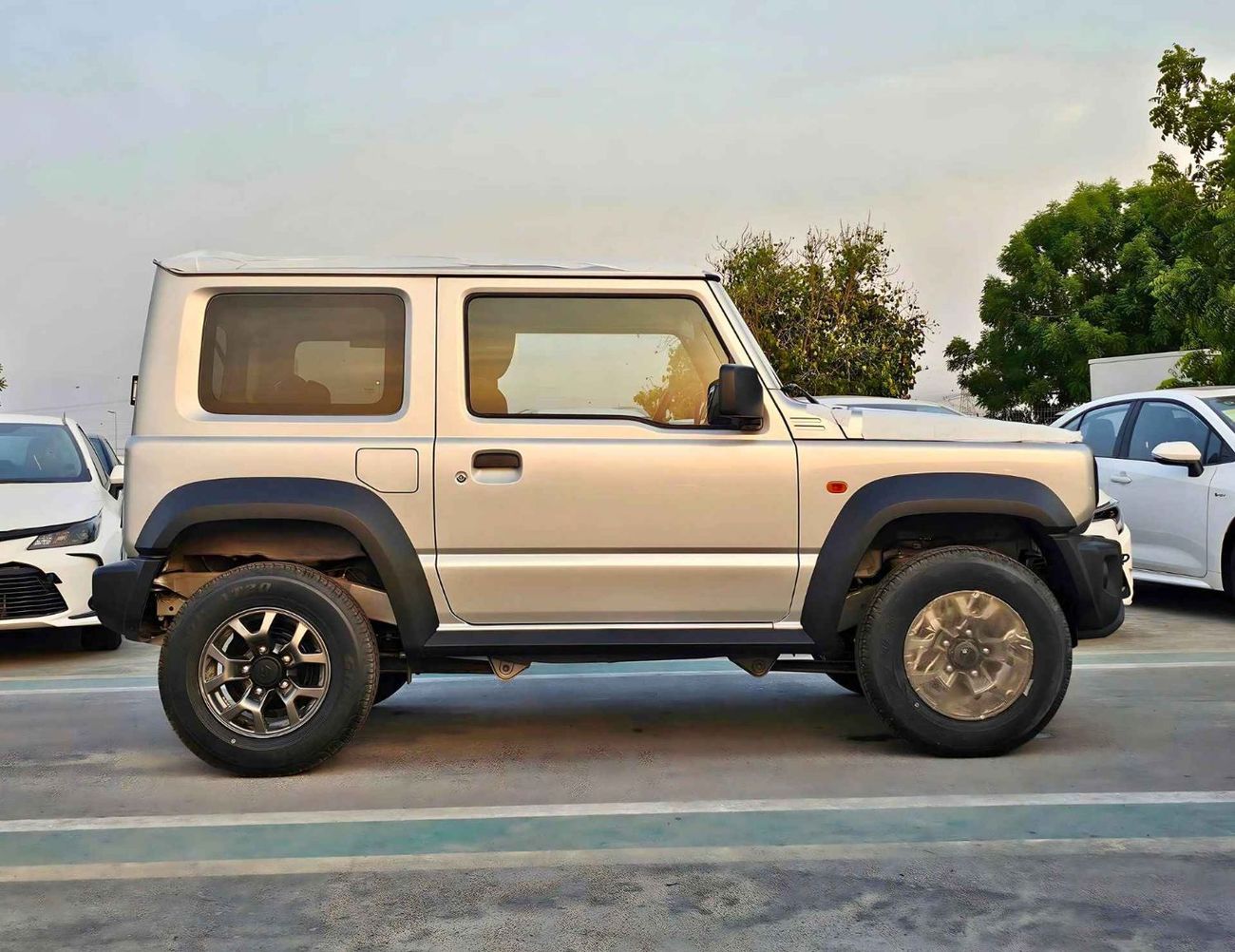 Suzuki Jimny GL / A/T / 1.5L V4 PETROL / 3 DOOR / ALL GRIP SLDA AF / 4WD / CODE # SJ15GL