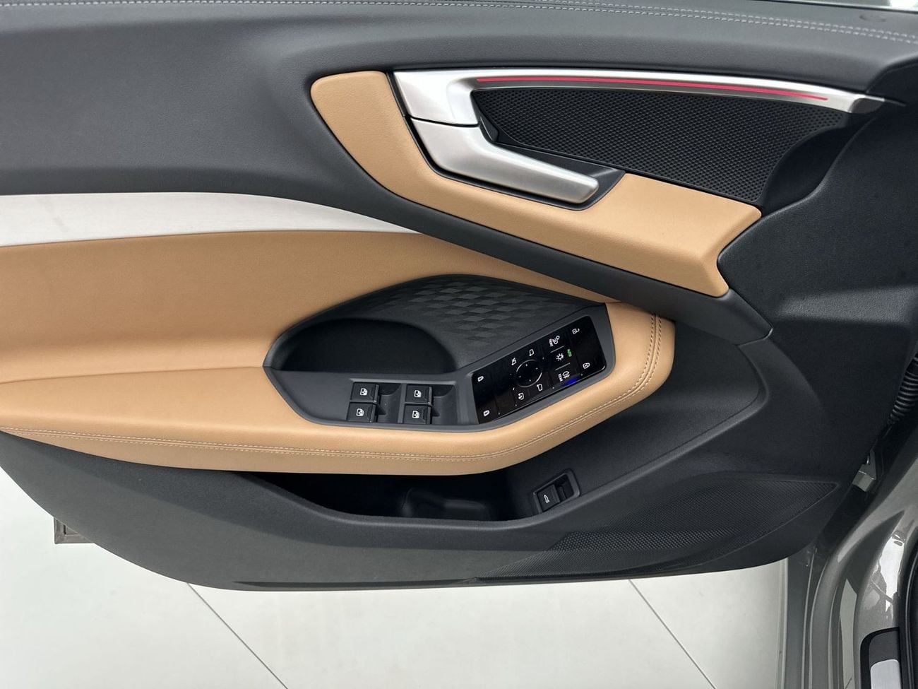 أودي A5 Sedan TFSI 150hp (Ref# 25574)