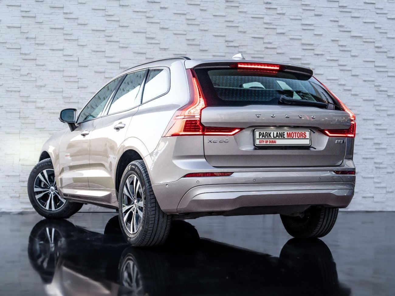 فولفو XC 60 B5 2.0T core