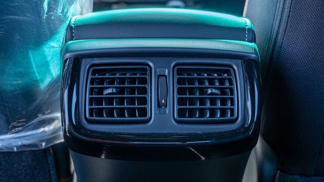 Toyota Hilux 2026 Toyota Hilux Adventure 4.0L Petrol AT (White)