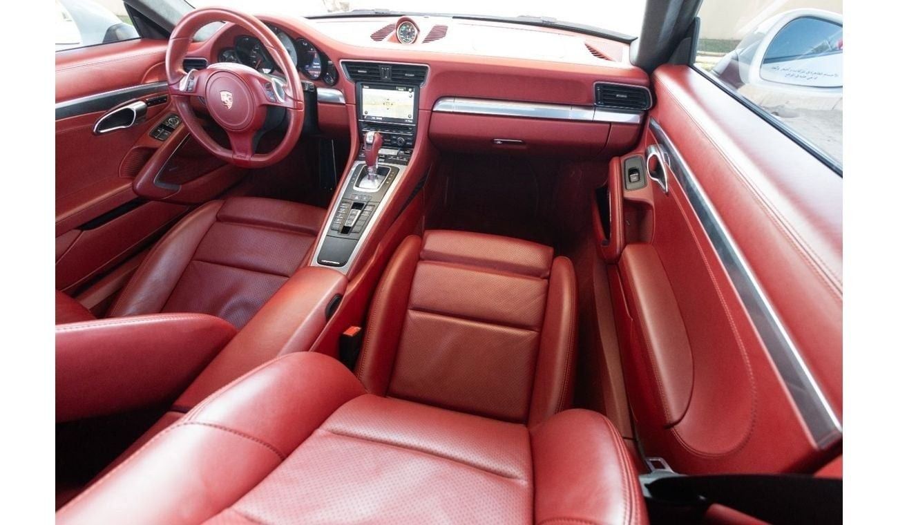 بورش 911 Carrera 4S 3.8L Coupe Porsche 911 Carrera 4S 2015 GCC with Flexible Down-Payment.
