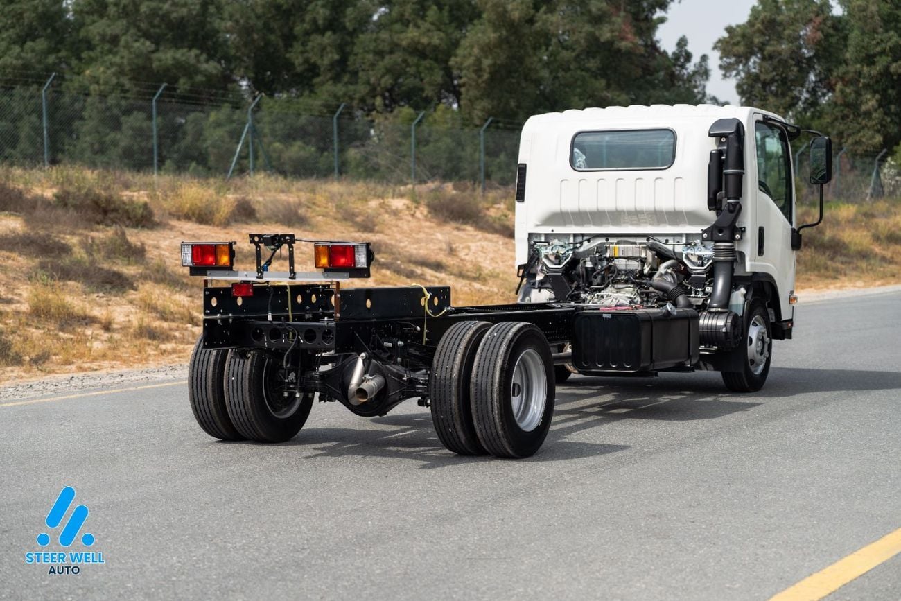 إيسوزو NQR 2025 Bare Chassis | GCC Specs | 0 KM | 7 Ton | New Condition | Export Only
