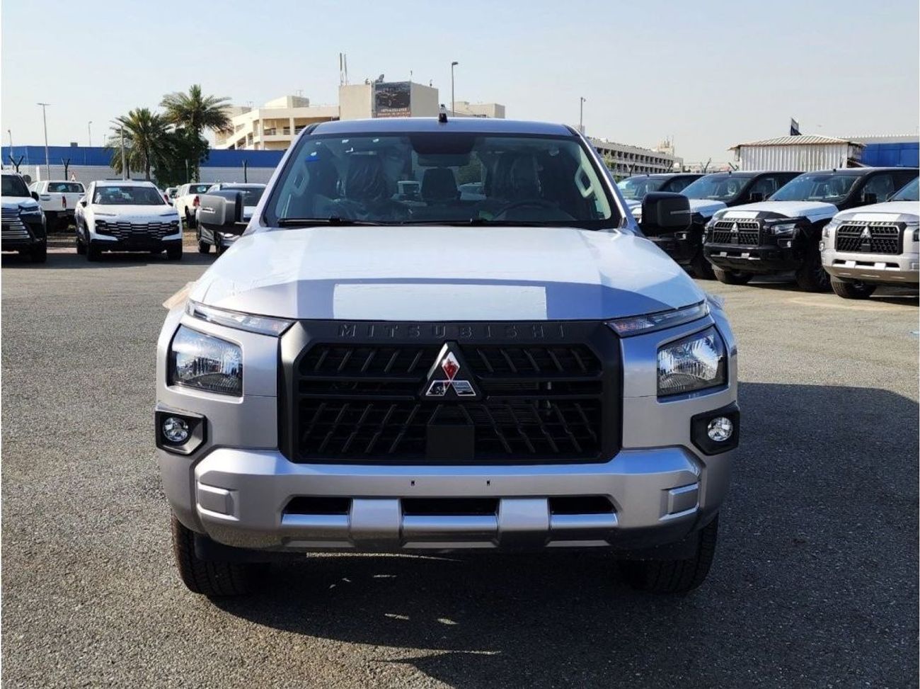 Mitsubishi L200 2.4L PETROL FULL OPTION 4WD 2024