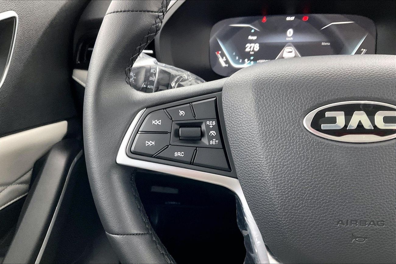 Chevrolet Silverado LT Z71 Trail Boss - Regular Cab | 1 year free warranty | 0 Down Payment