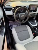 Toyota RAV4 Hybrid XLE 2021 Sunroof, push start