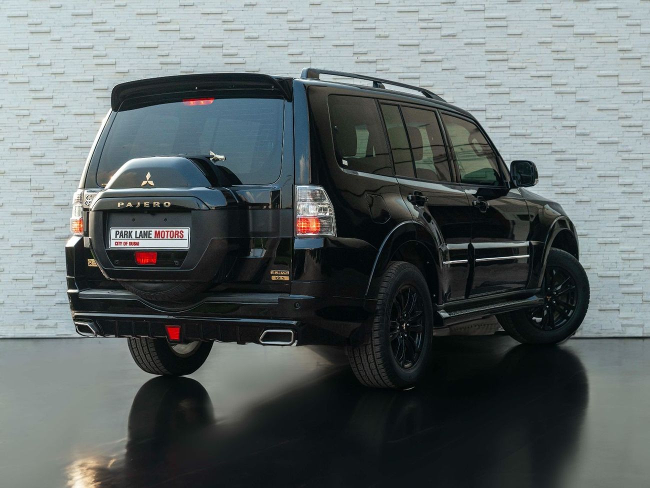 Mitsubishi Pajero AED 2,044 PM • 3.8L SIGNATURE - FINAL EDITION • BRAND NEW • OFFICIAL MITSUBISHI WARRANTY UNTIL 2027