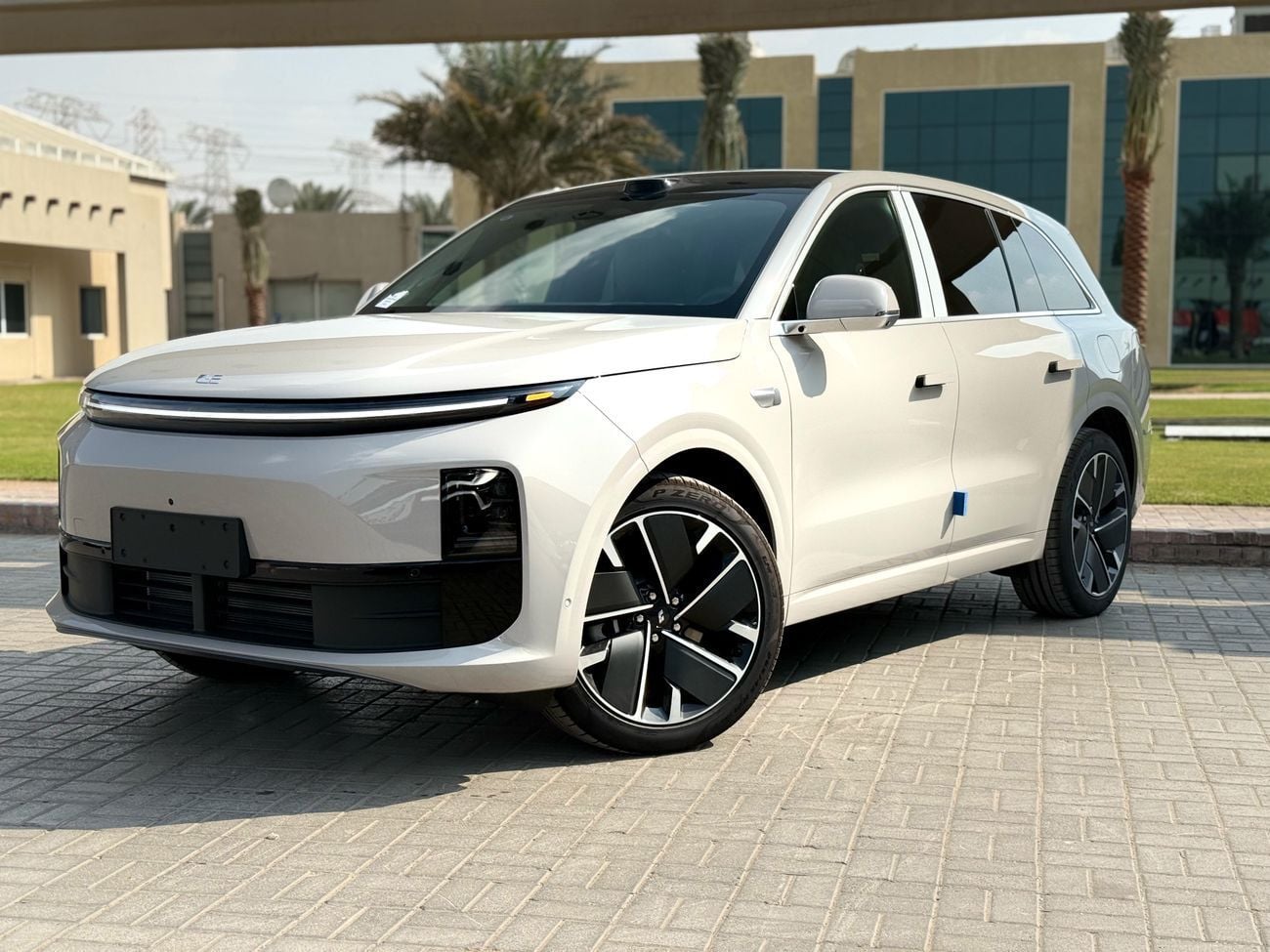 Li Auto L6