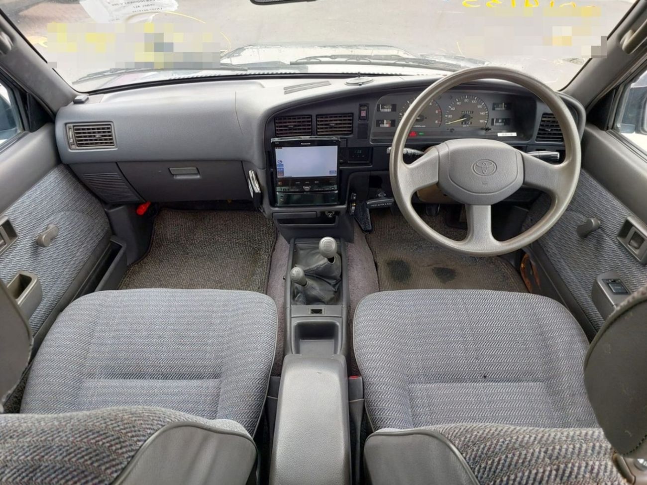 تويوتا هيلوكس TOYOTA HILUX PICK UP RHD 1994 MODEL 2.8 L DIESEL MANUAL(PM19135)