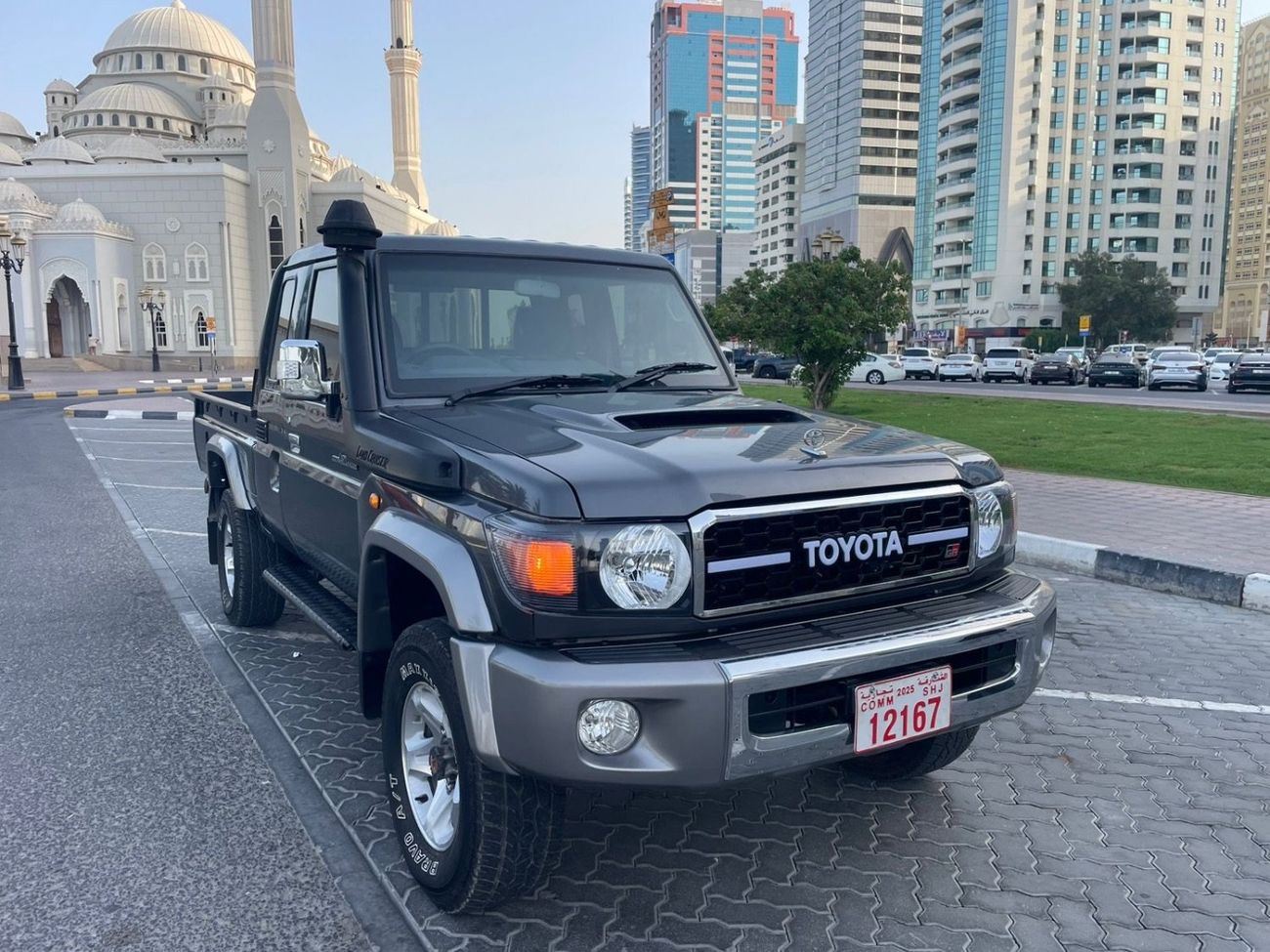 Toyota Land Cruiser Pick Up Extra Cab export from Australia