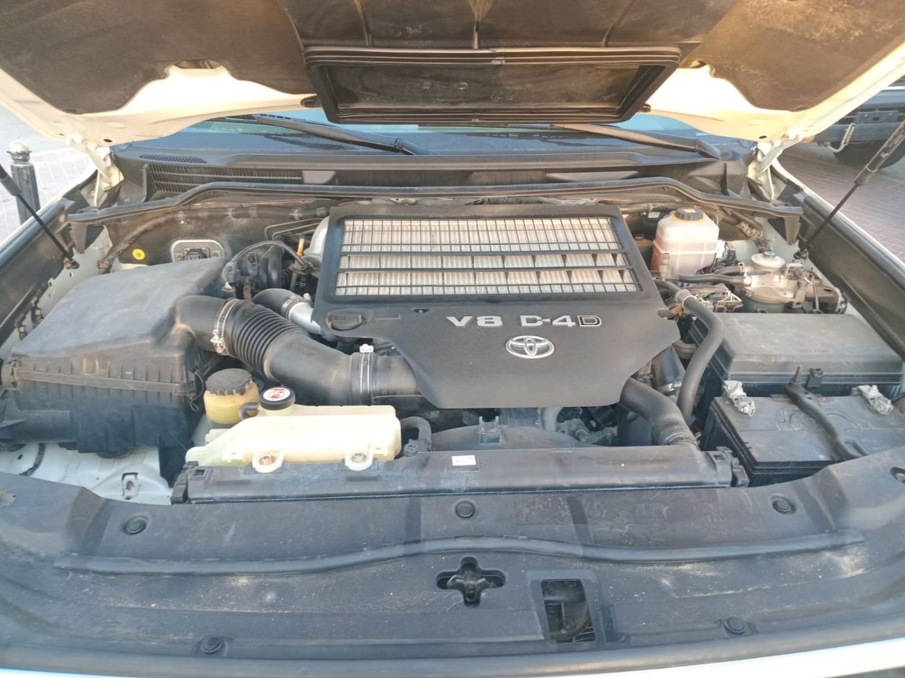 تويوتا لاند كروزر 200 4.5L GXR TURBO DIESEL V8 AUTOMATIC TRANSMISSION