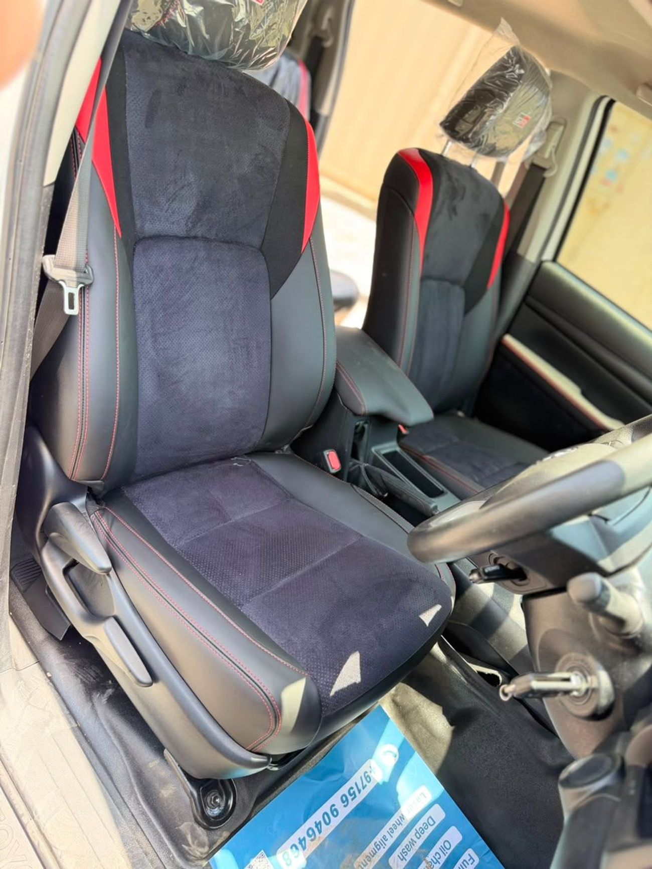 Toyota Hilux SGLX Toyota Hilux 2023model 2.8L Diesel Engine 4 cylinder colour white Transmission Automatic Interi