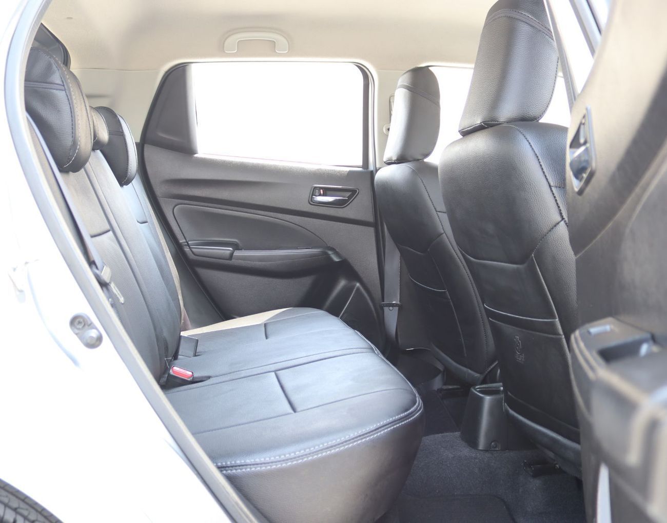 Suzuki Swift GL 1.2L Suzuki Swift 2020 model, GCC, accident-free, excellent condition, 102,000 km, 1200 cc engine