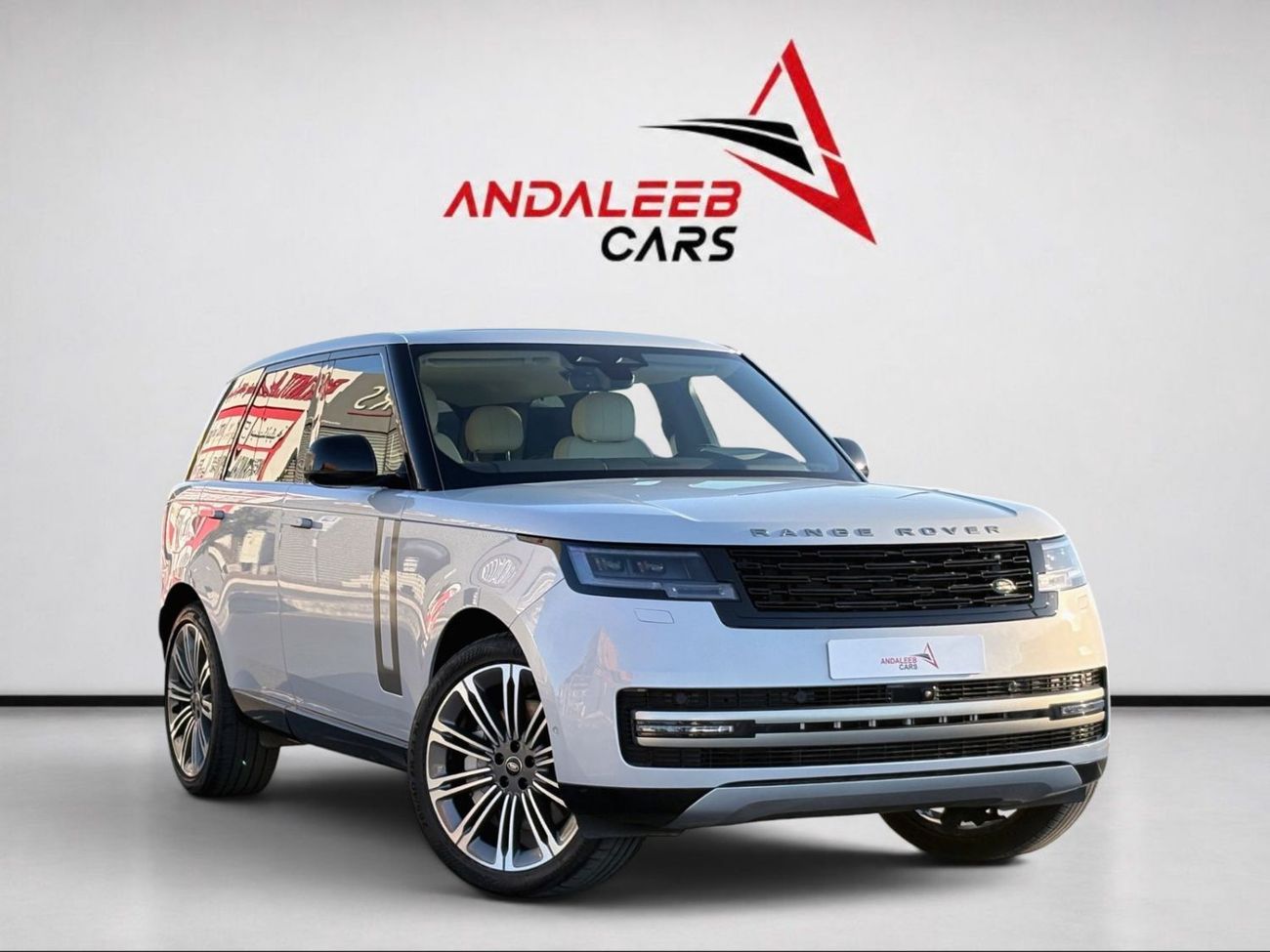 Land Rover Range Rover HSE P530 AED 8,400 P.M | 0% DOWN PAYMENT | RANGE ROVER VOGUE SE P530 | 4.4L TWIN-TURBO V8 – 523 HP |