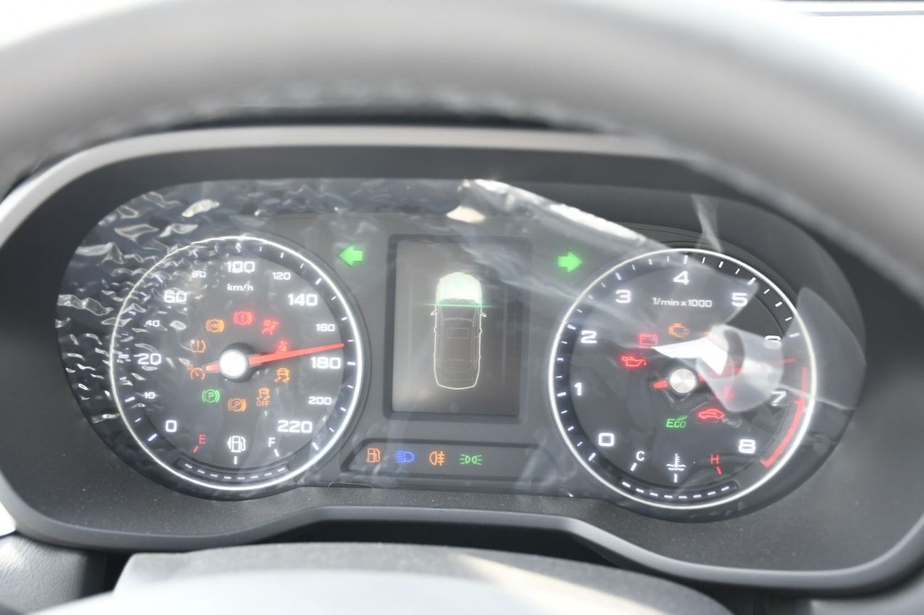 MG 5 2025 MG 5 1.5L Deluxe Edition is the top-tier variant